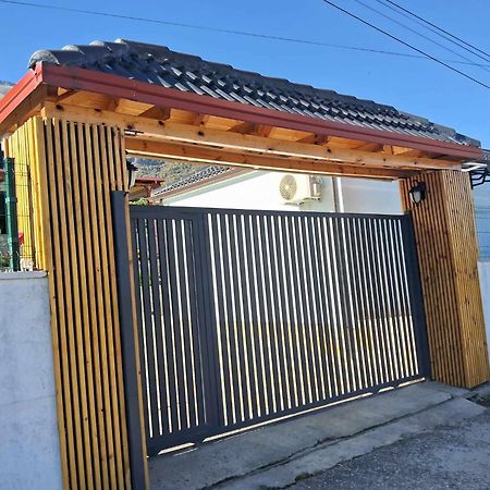 Villa Sana Rooms Përmet Екстериор снимка