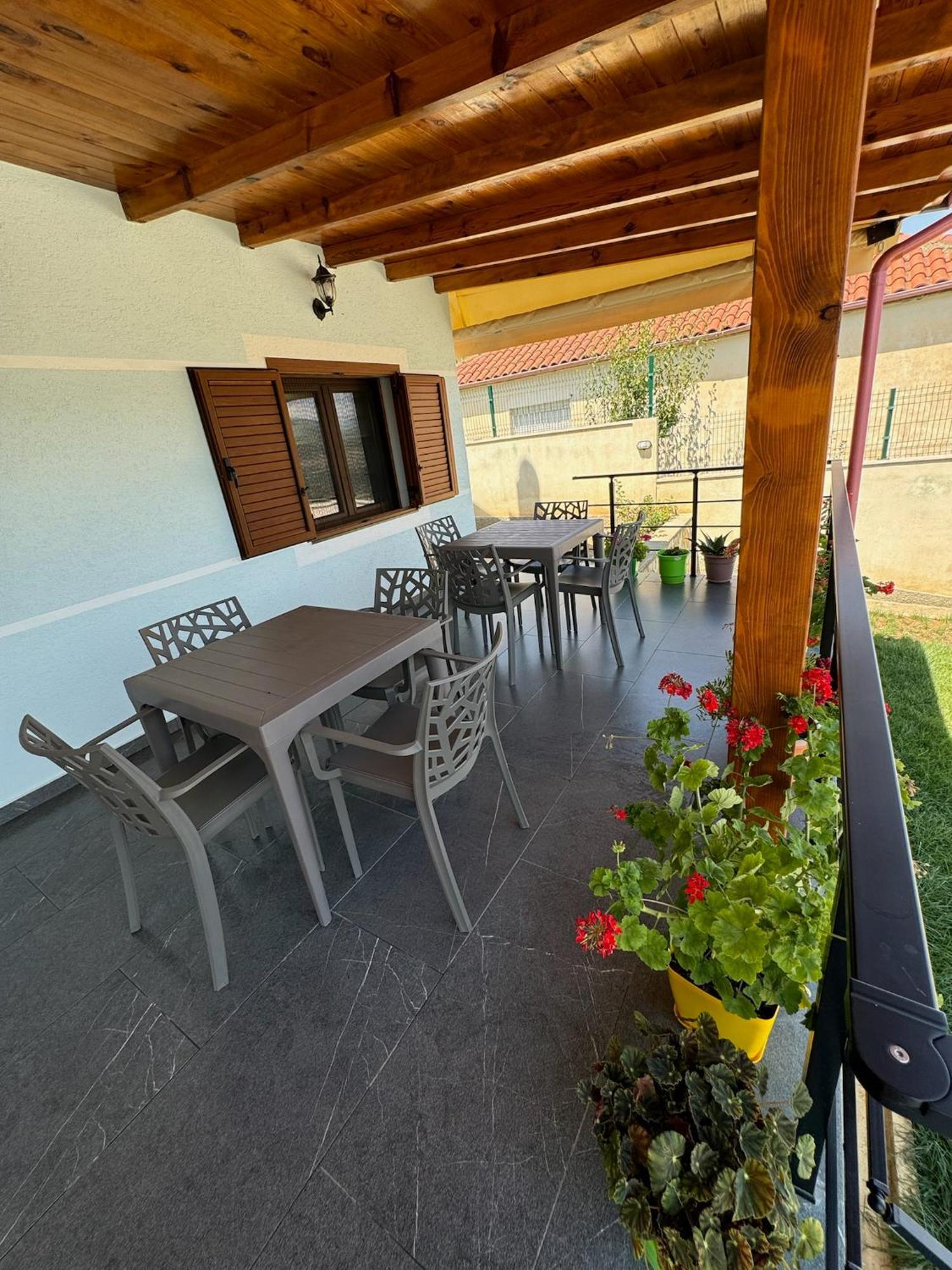 Villa Sana Rooms Përmet Екстериор снимка