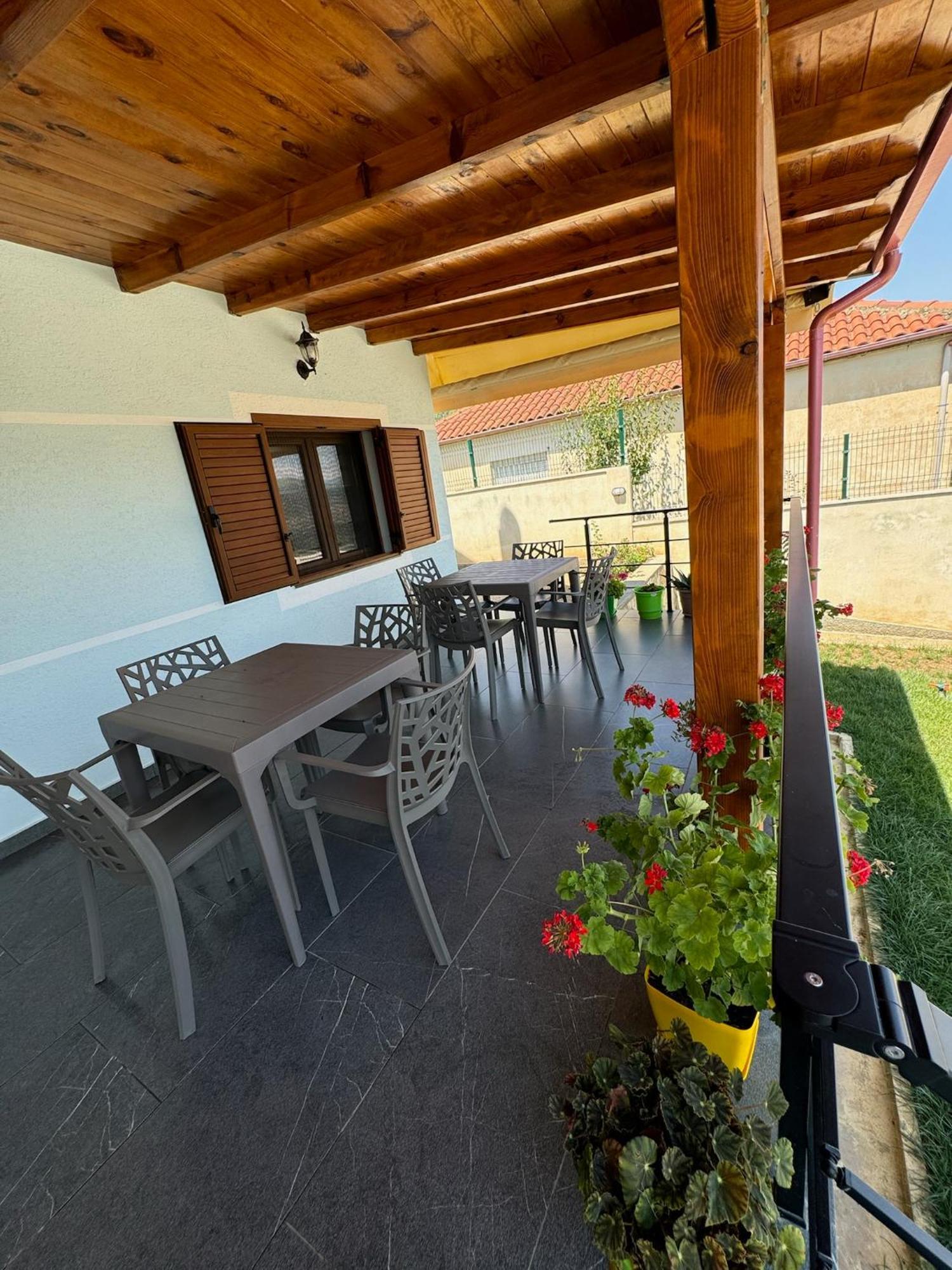 Villa Sana Rooms Përmet Екстериор снимка